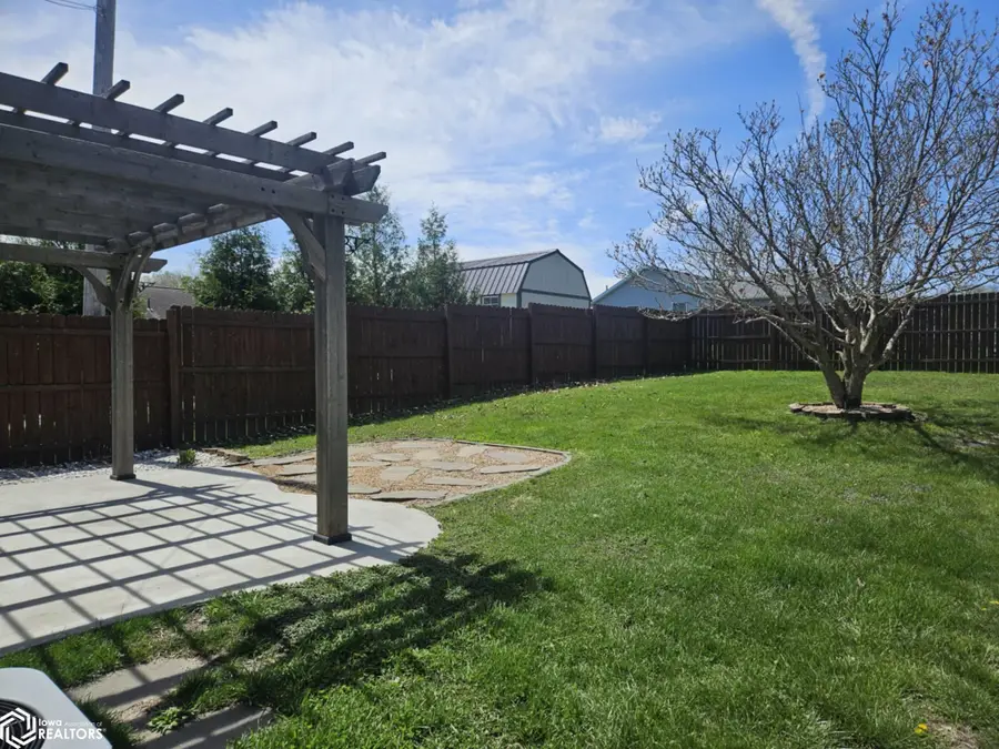 337 Apple Avenue, Webster City, IA 50595 - #3