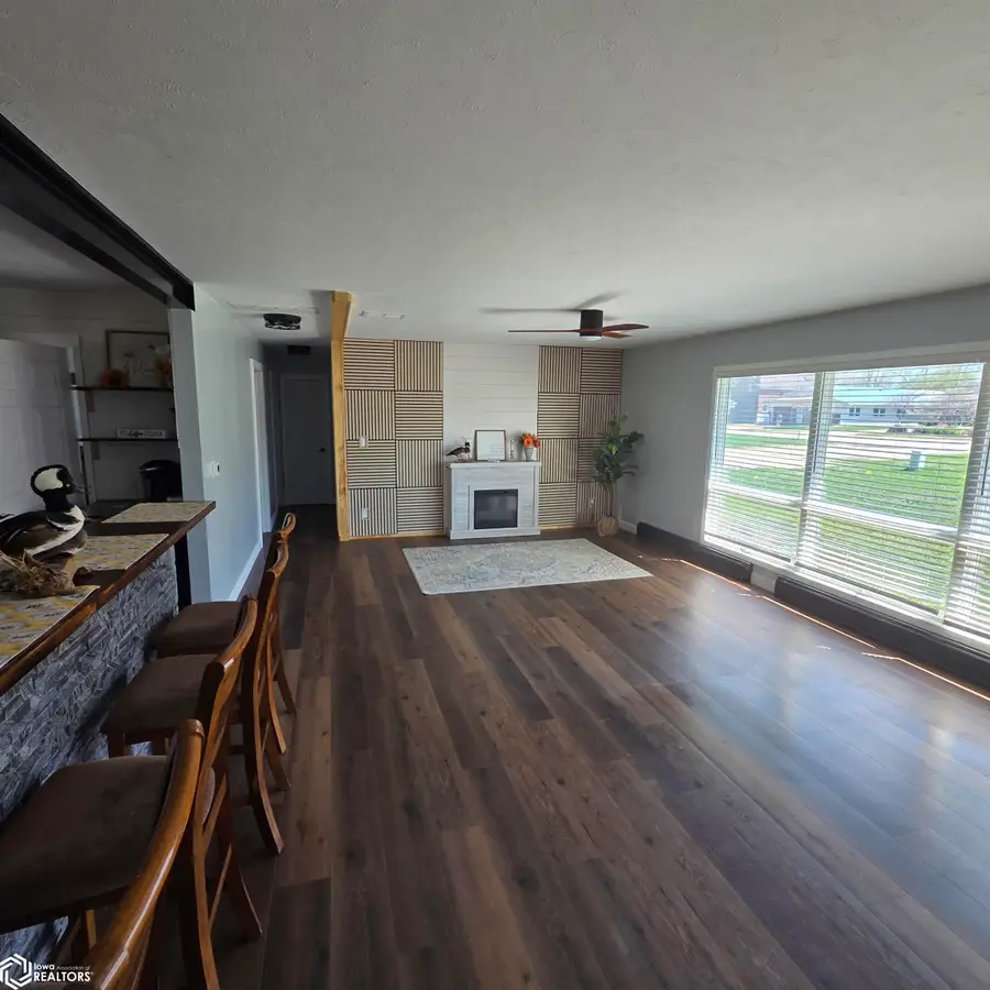 2220 Washington Avenue, Iowa Falls, IA 50126 - #3