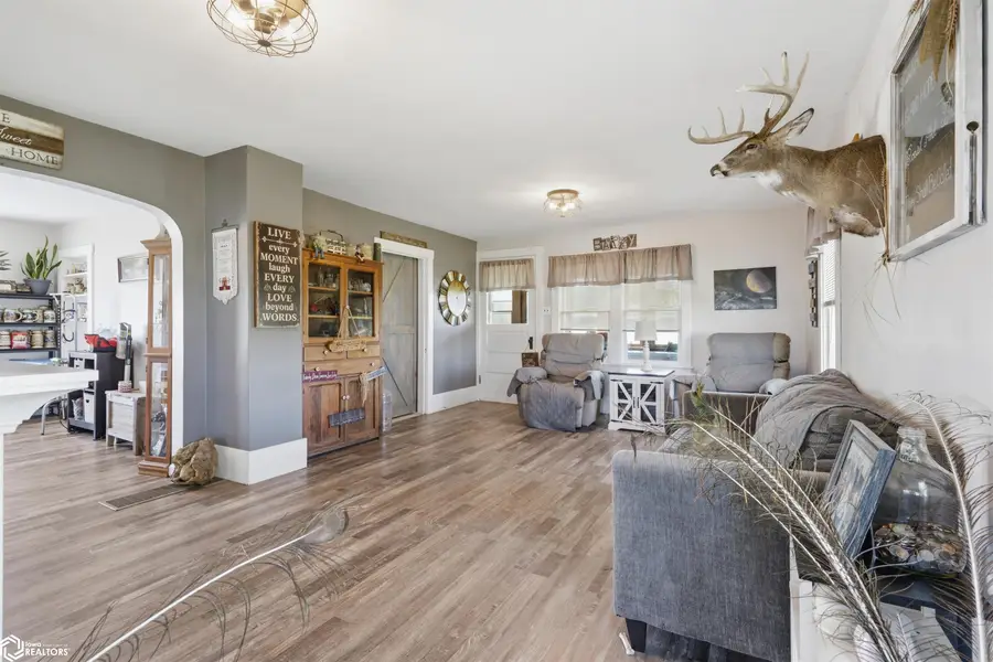 9054 113th Street, Burlington, IA 52601 - #3