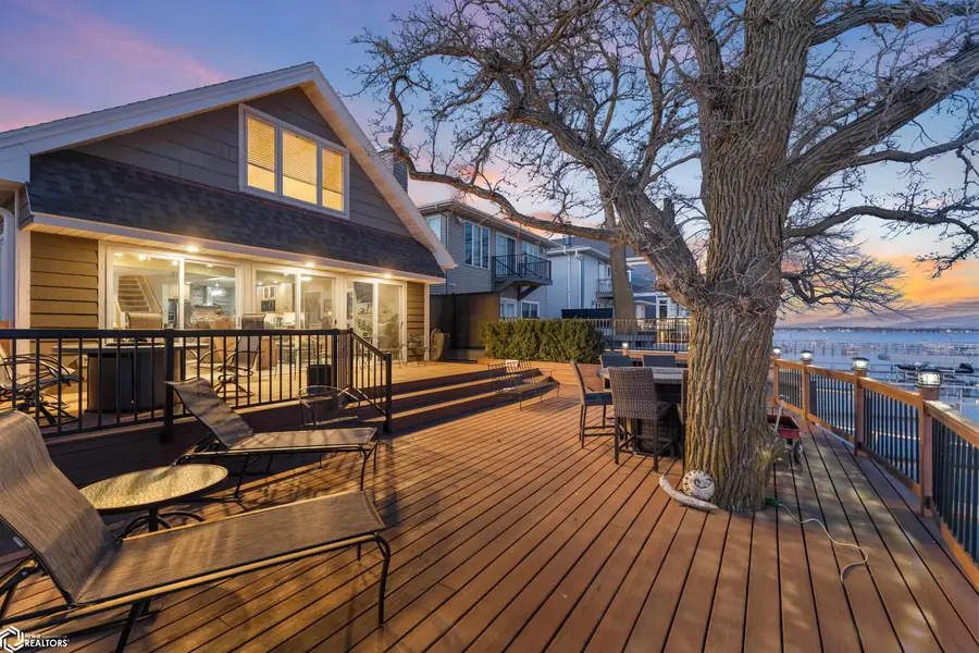 2207 N Shore Drive, Clear Lake, IA 50428 - #2