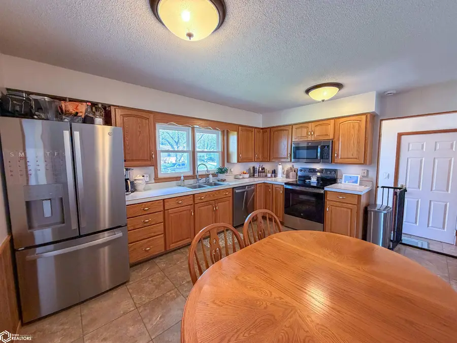 1307 Vale Drive, Hampton, IA 50441 - #2