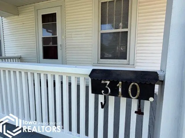 310 N Adella Street, Ottumwa, IA 52501 - #2