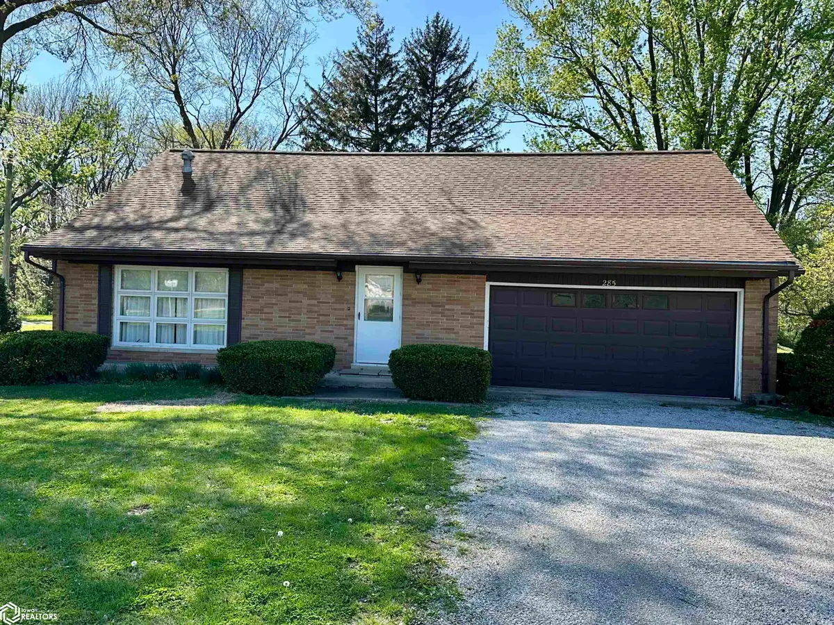 285 S Wilcox Street, Nauvoo, IL 62354 - #1