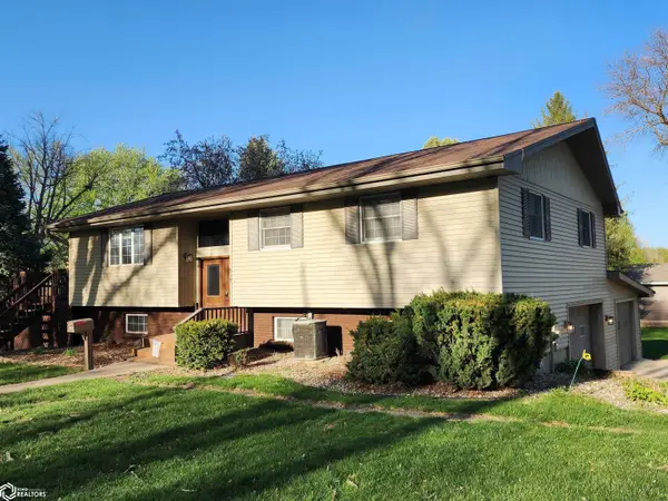 919 S Main St, Ida Grove, IA 51445