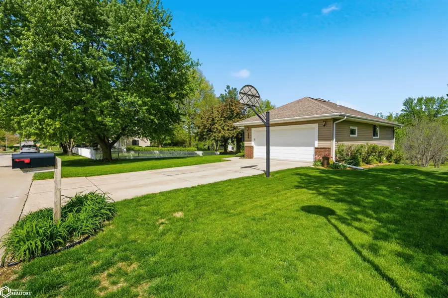 203 W Corry Court, Mount Pleasant, IA 52641 - #2