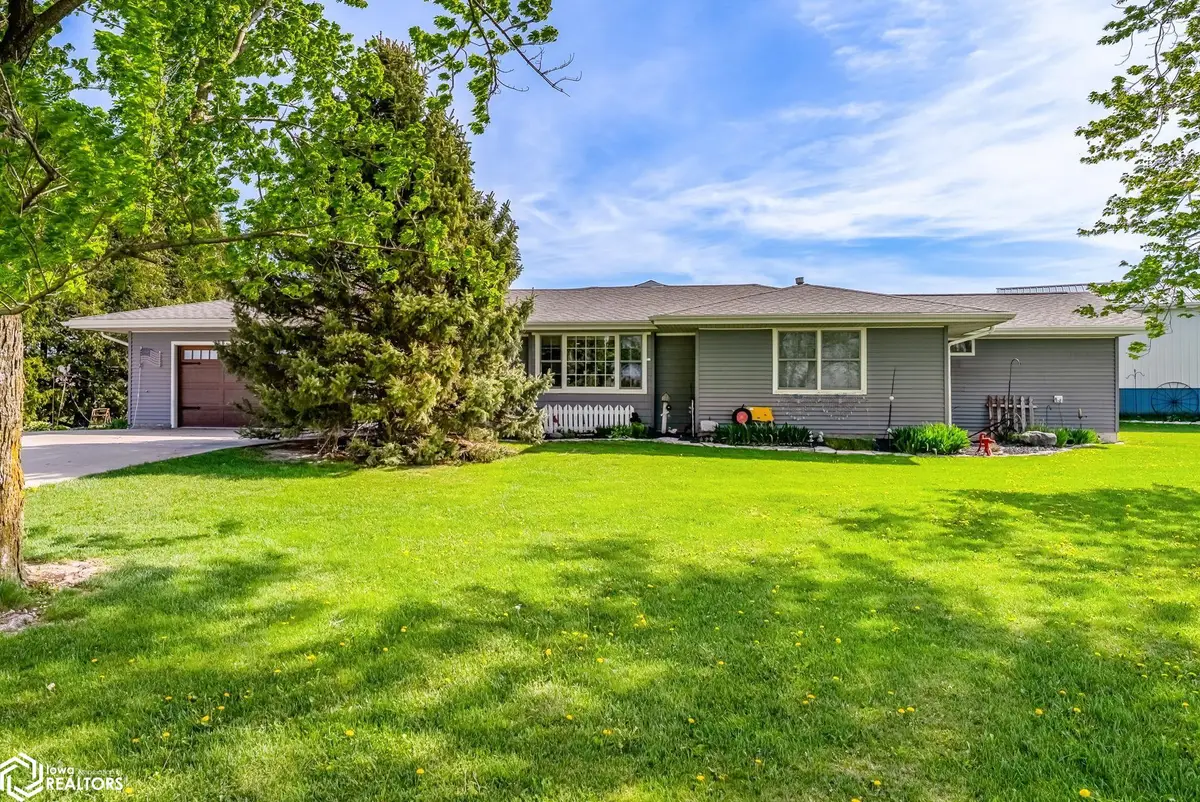 2390 Spruce, Washington, IA 52353 - #1