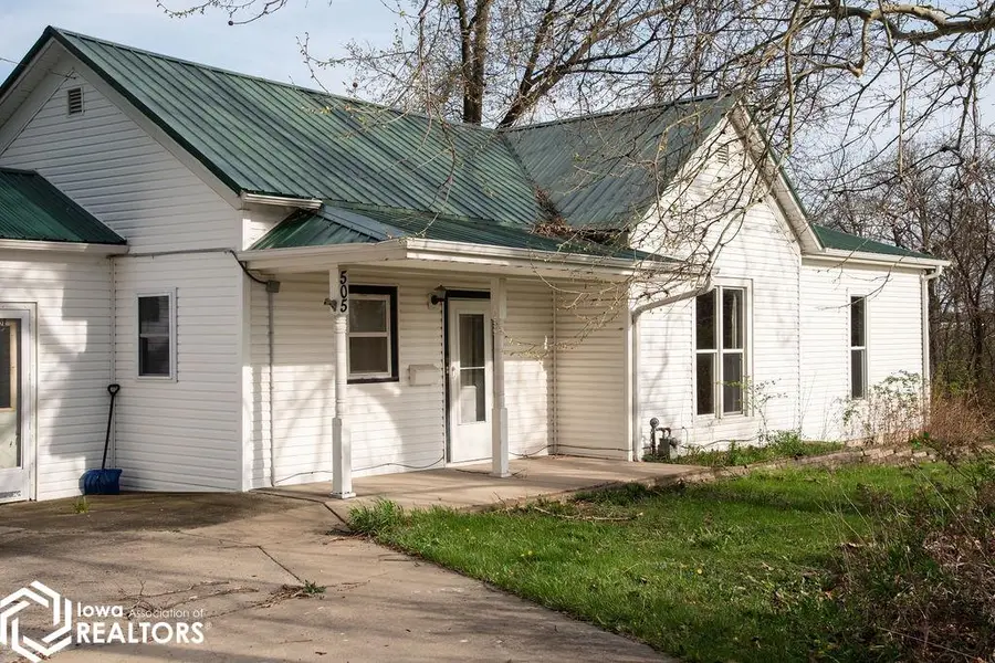 505 S Pine Street, Bloomfield, IA 52537 - #3