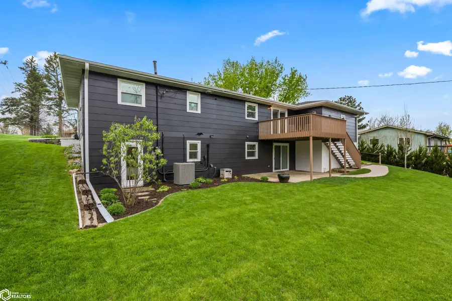 2501 Reyclif Drive, Marshalltown, IA 50158 - #2