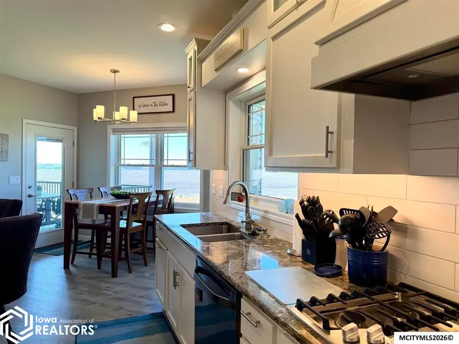 4848 Nightingale Avenue, Northwood, IA 50459 - #2