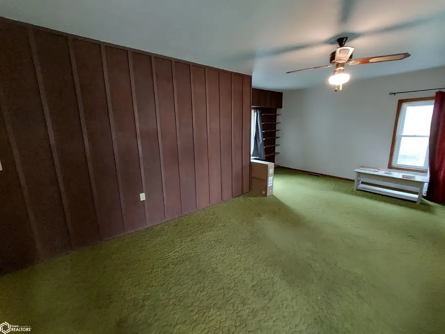 808 Ninth Avenue, Shenandoah, IA 51601 - #2