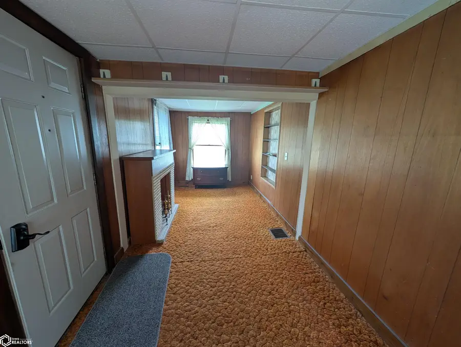 925 Shields Street, Burlington, IA 52601 - #2