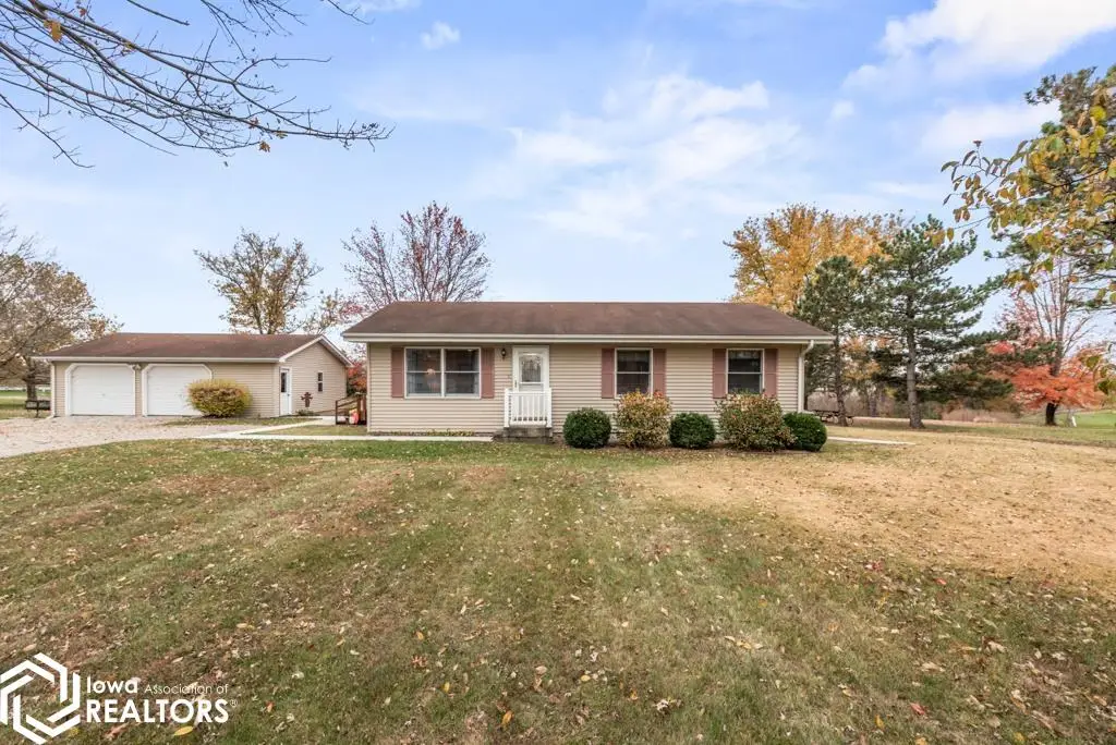 22789 195th St, Bloomfield, IA 52537 - #1