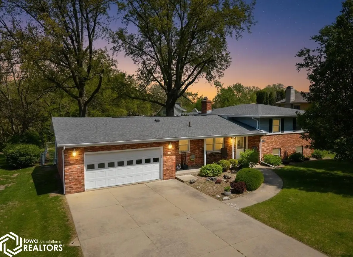 2710 Clearview Drive, Burlington, IA 52601 - #1