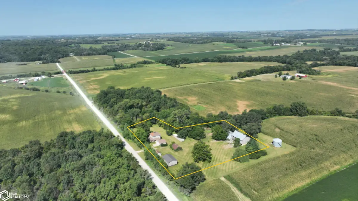 4617 Durow Road, Center Point, IA 52213 - #1