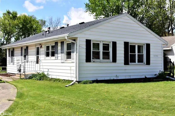 2109 Ellis Avenue, Iowa Falls, IA 50126