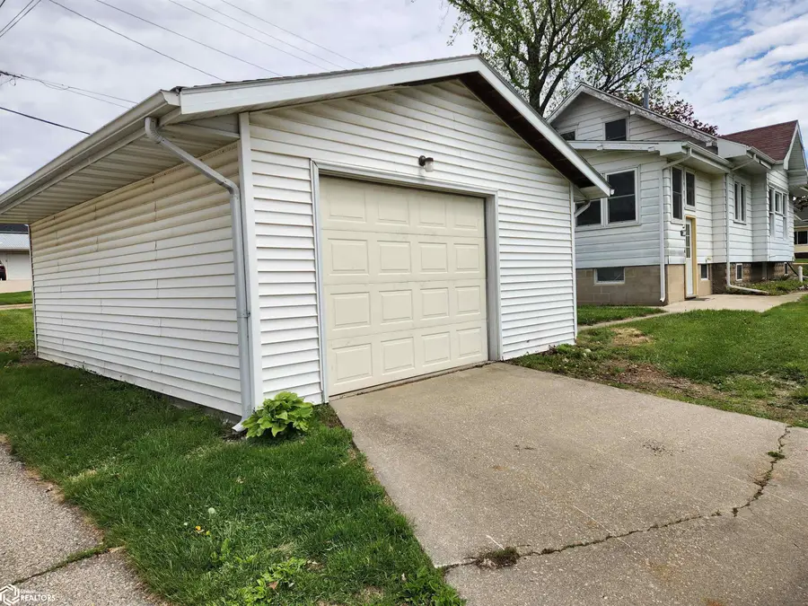 1011 Harding Street, Tama, IA 52339 - #2