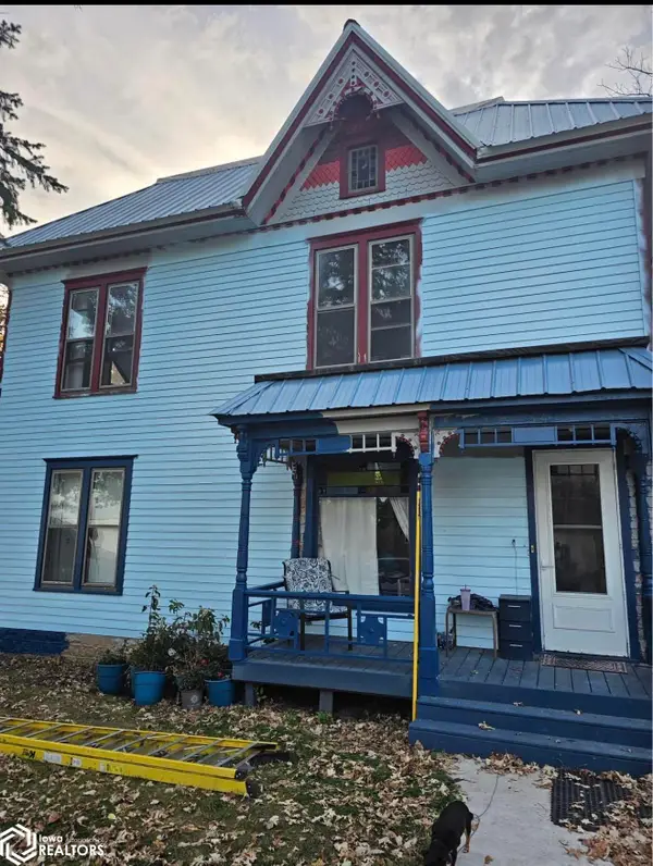 100 N 5th St, Northwood, IA 50459