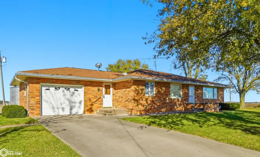 25871 200th Avenue, Sigourney, IA 52591 - #2