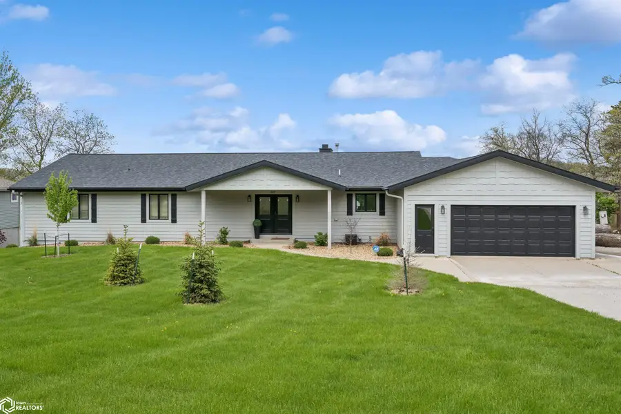 1037 Diamond Trail Road, Montezuma, IA 50171 - #2