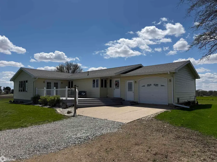22645 X Avenue, Eldora, IA 50627 - #3