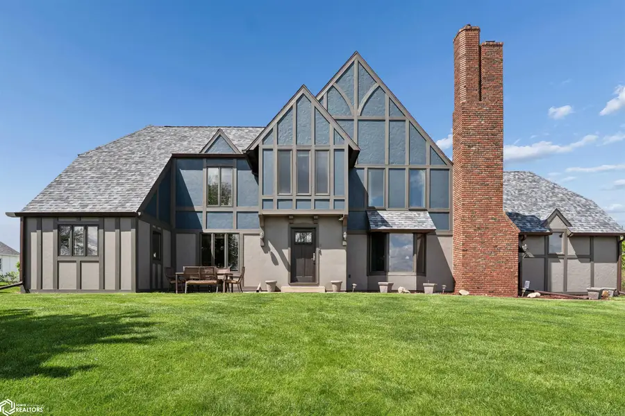 1405 Fairway Drive, Marshalltown, IA 50158 - #2