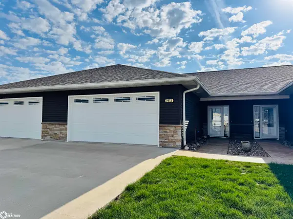 1913 S Court Street, Fairfield, IA 52556