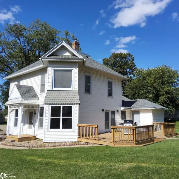 500 Pleasant Street, Walnut, IA 51577