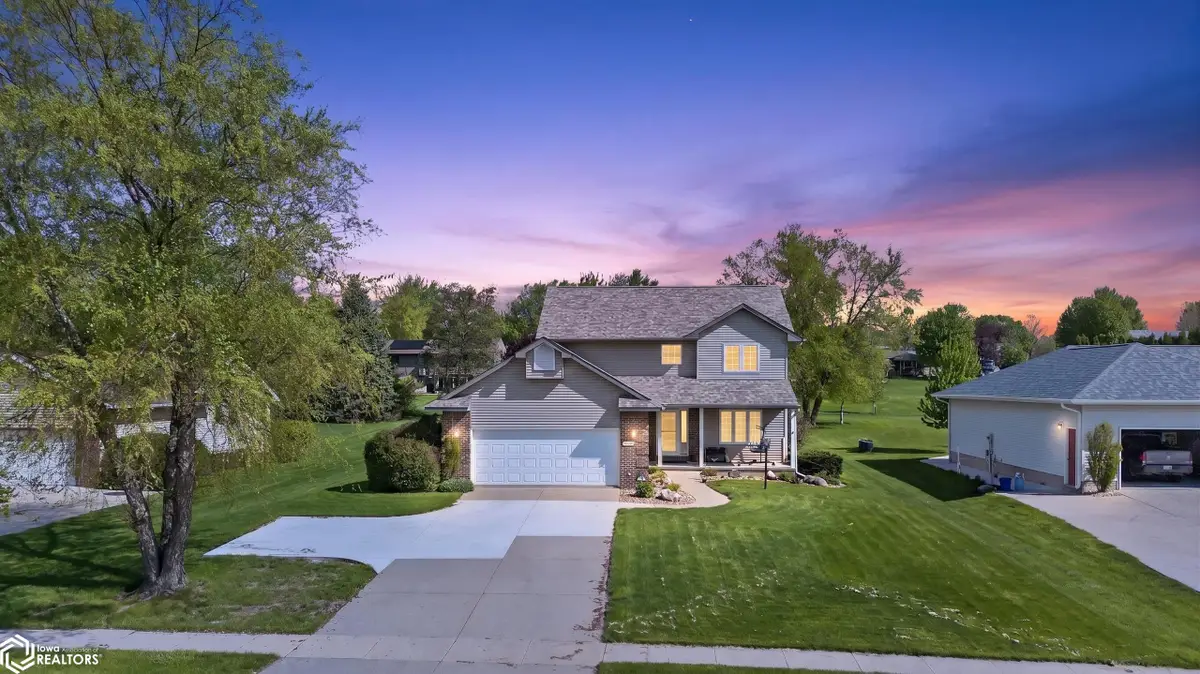 407 W Merle Hibbs Boulevard, Marshalltown, IA 50158 - #1