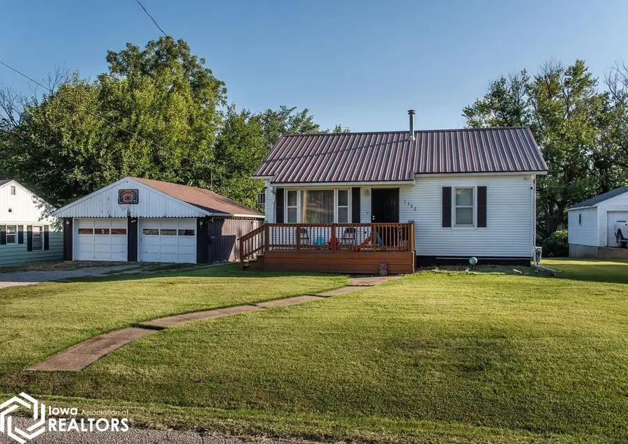 1322 Mowrey Avenue, Ottumwa, IA 52501 - #2