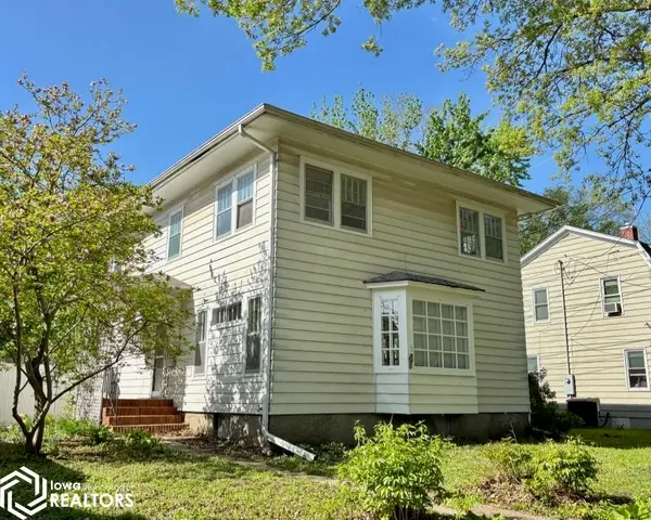 306 W Madison Avenue, Fairfield, IA 52556