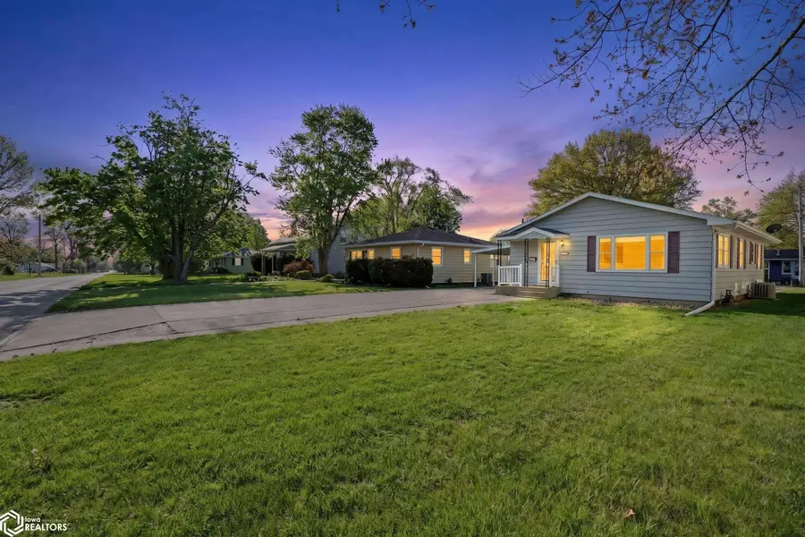 2715 Kirkwood Street, Burlington, IA 52601 - #3