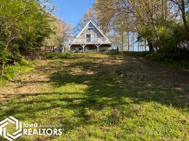 4082,4084,4086 Lakeshore Drive, Brooklyn, IA 52211 - #1