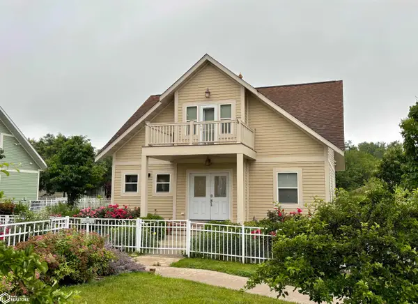 50 E Golden Lane, Fairfield, IA 52556