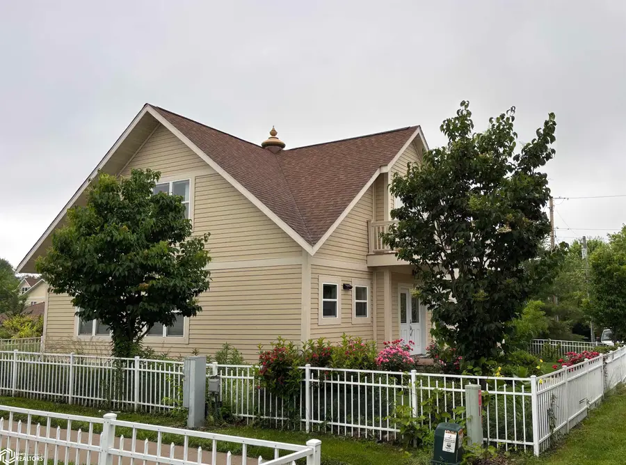 50 E Golden Lane, Fairfield, IA 52556 - #2