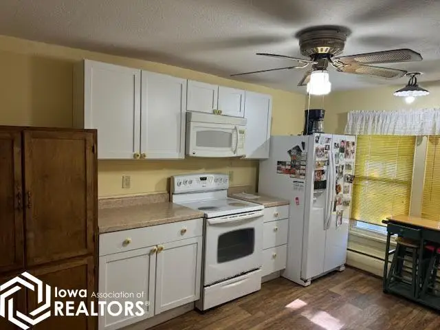 306 Pearl Street, Bedford, IA 50833 - #3