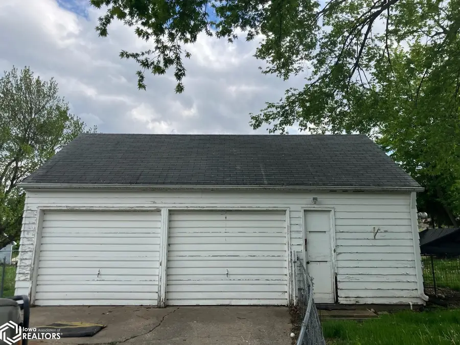 406 NE Grant Street, Greenfield, IA 50849 - #2