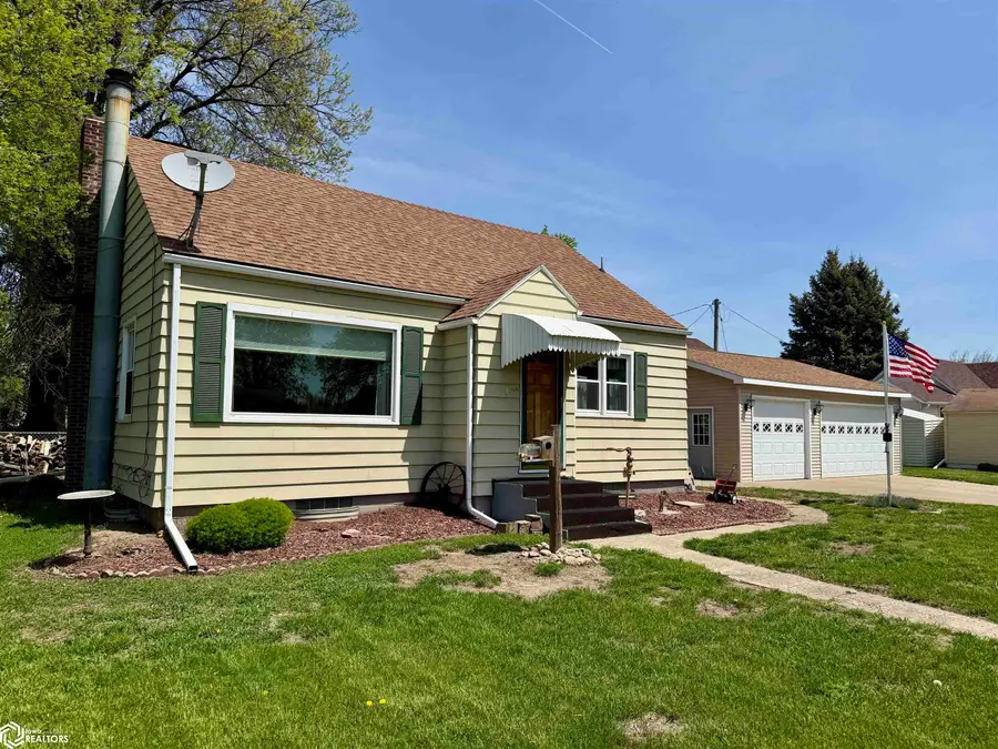 8 E South Street, Marshalltown, IA 50158 - #3