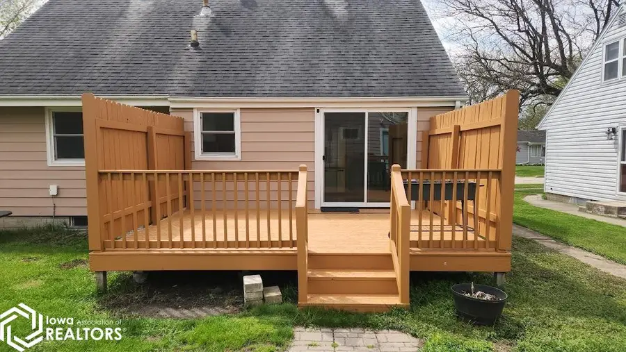 708 16th Street Se, Mason City, IA 50401 - #3