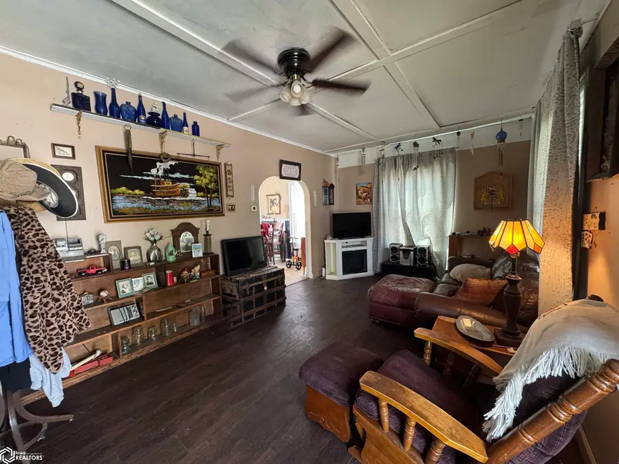 611 N Elm Street, Creston, IA 50801 - #3