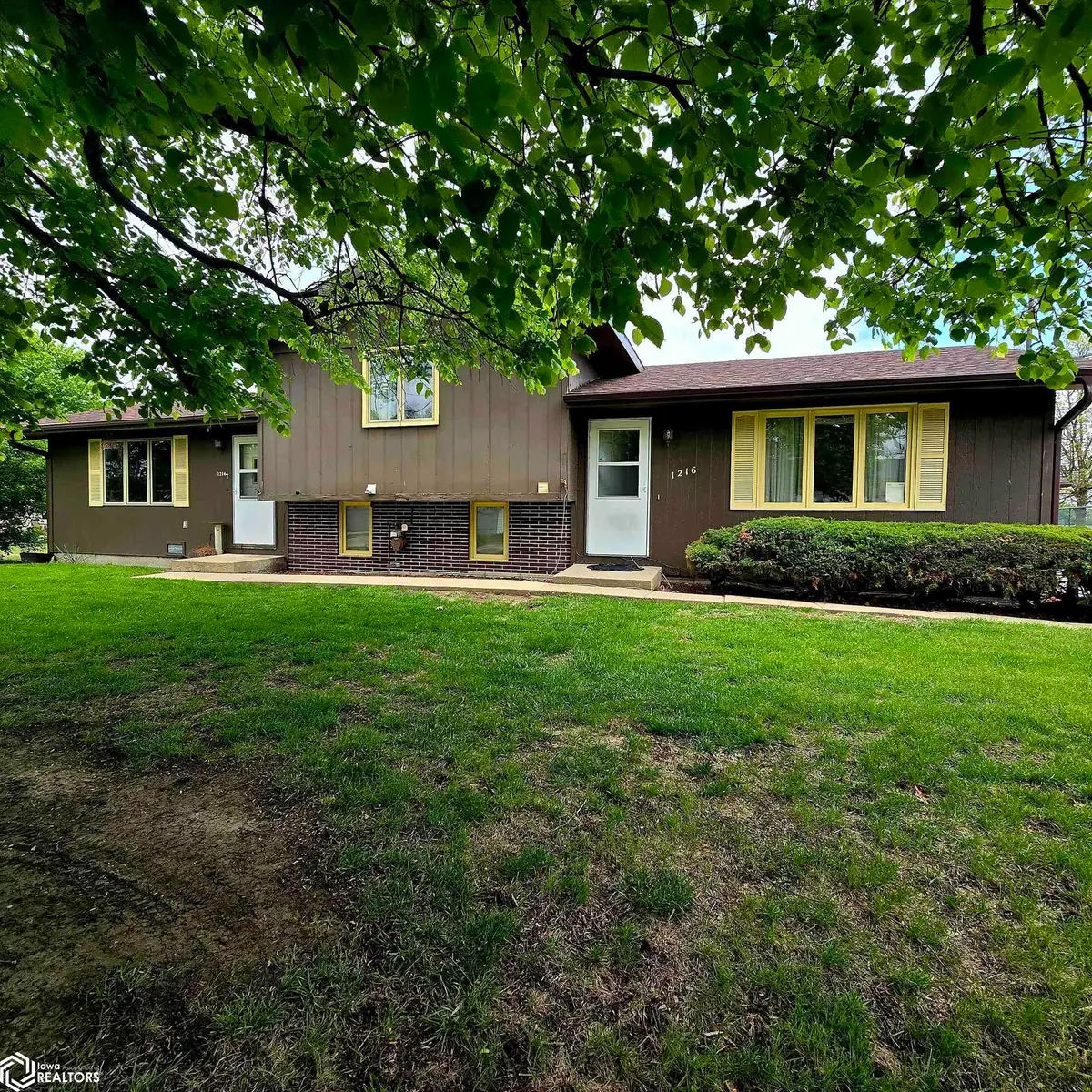 1216 N Green Street, Oskaloosa, IA 52577 - #1