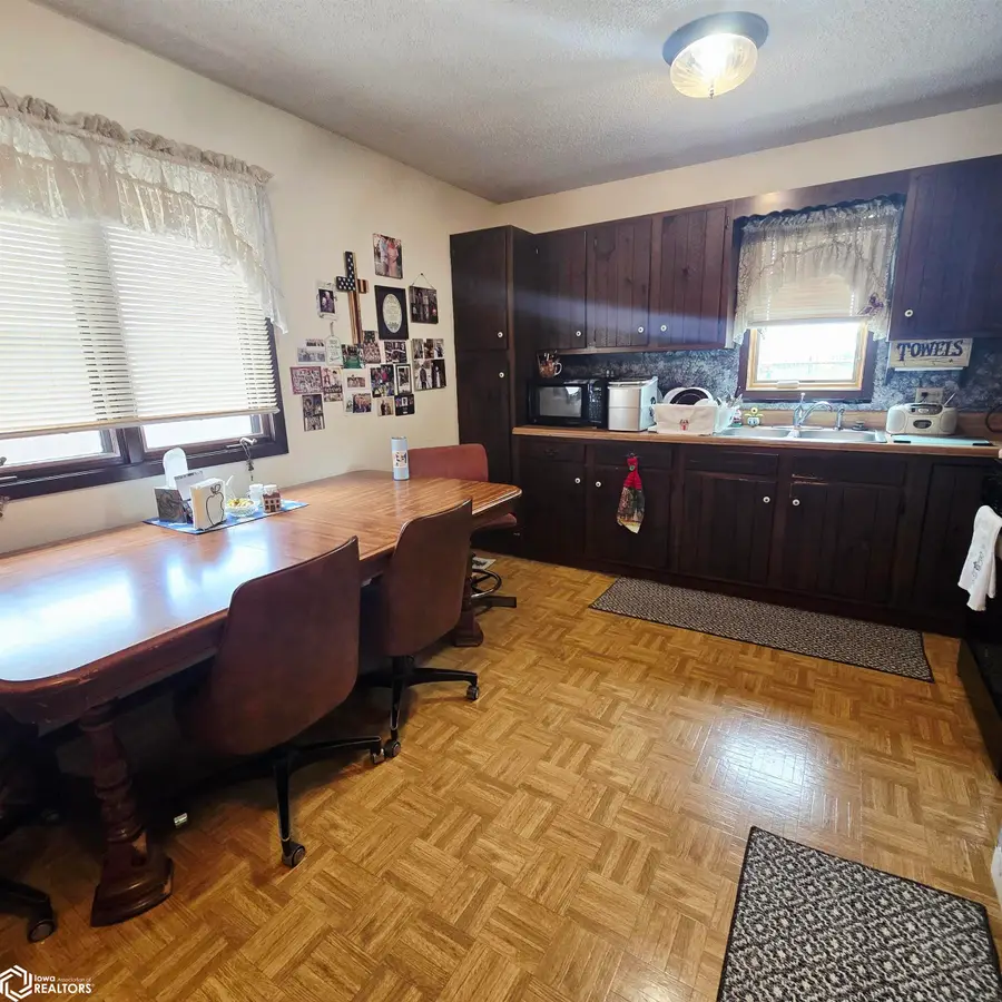 1216 N Green Street, Oskaloosa, IA 52577 - #3