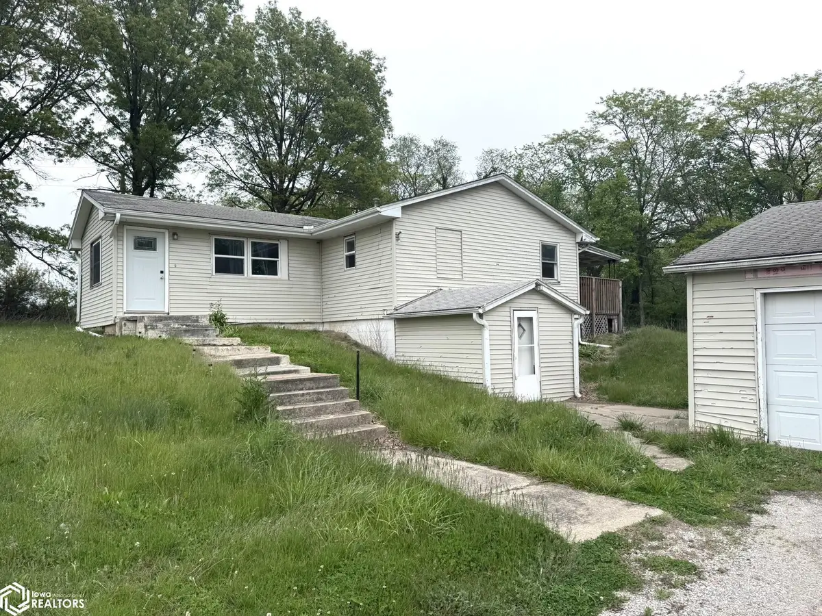 18556 Highway 5, Centerville, IA 52544 - #1