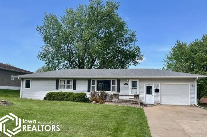 611 S Adams Place, Mount Pleasant, IA 52641 - #1