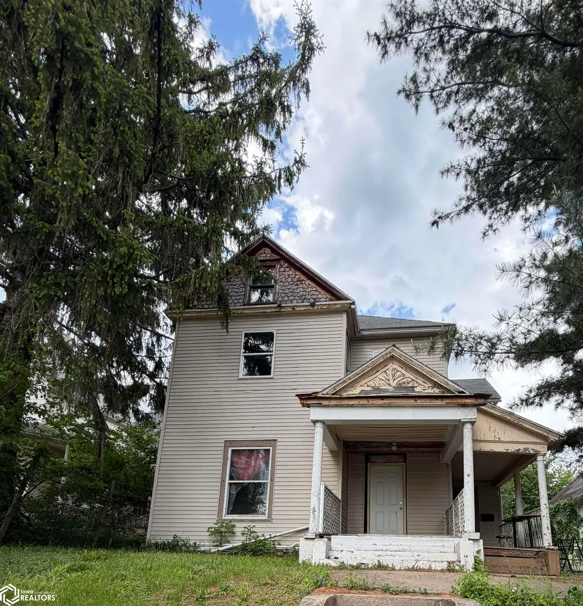 134 S Cooper Avenue, Ottumwa, IA 52501 - #1