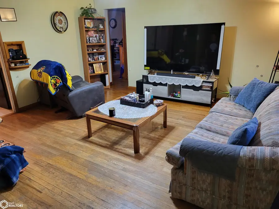 1311 W Church Street, Marshalltown, IA 50158 - #2