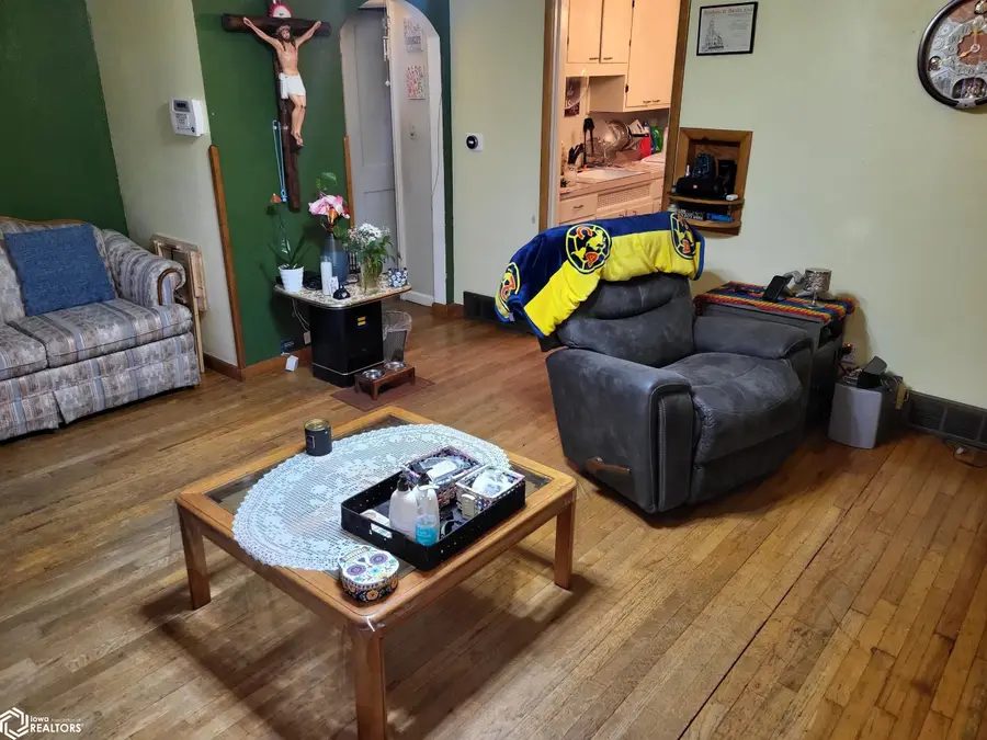 1311 W Church Street, Marshalltown, IA 50158 - #3
