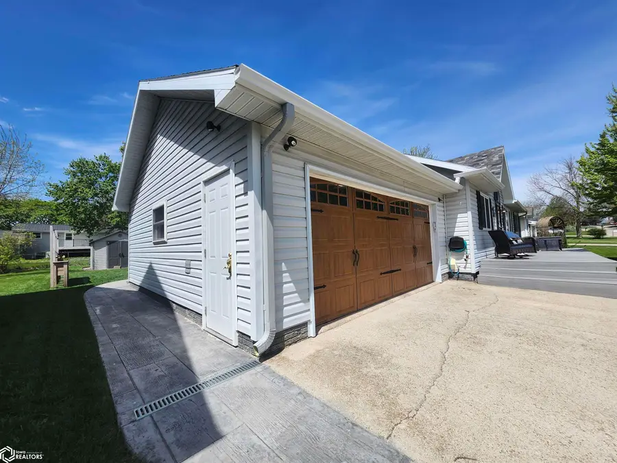 114 Cathedral Oaks Road, Forest City, IA 50436 - #2