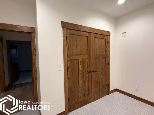 1504 Creekside Drive, Humboldt, IA 50548 - #2