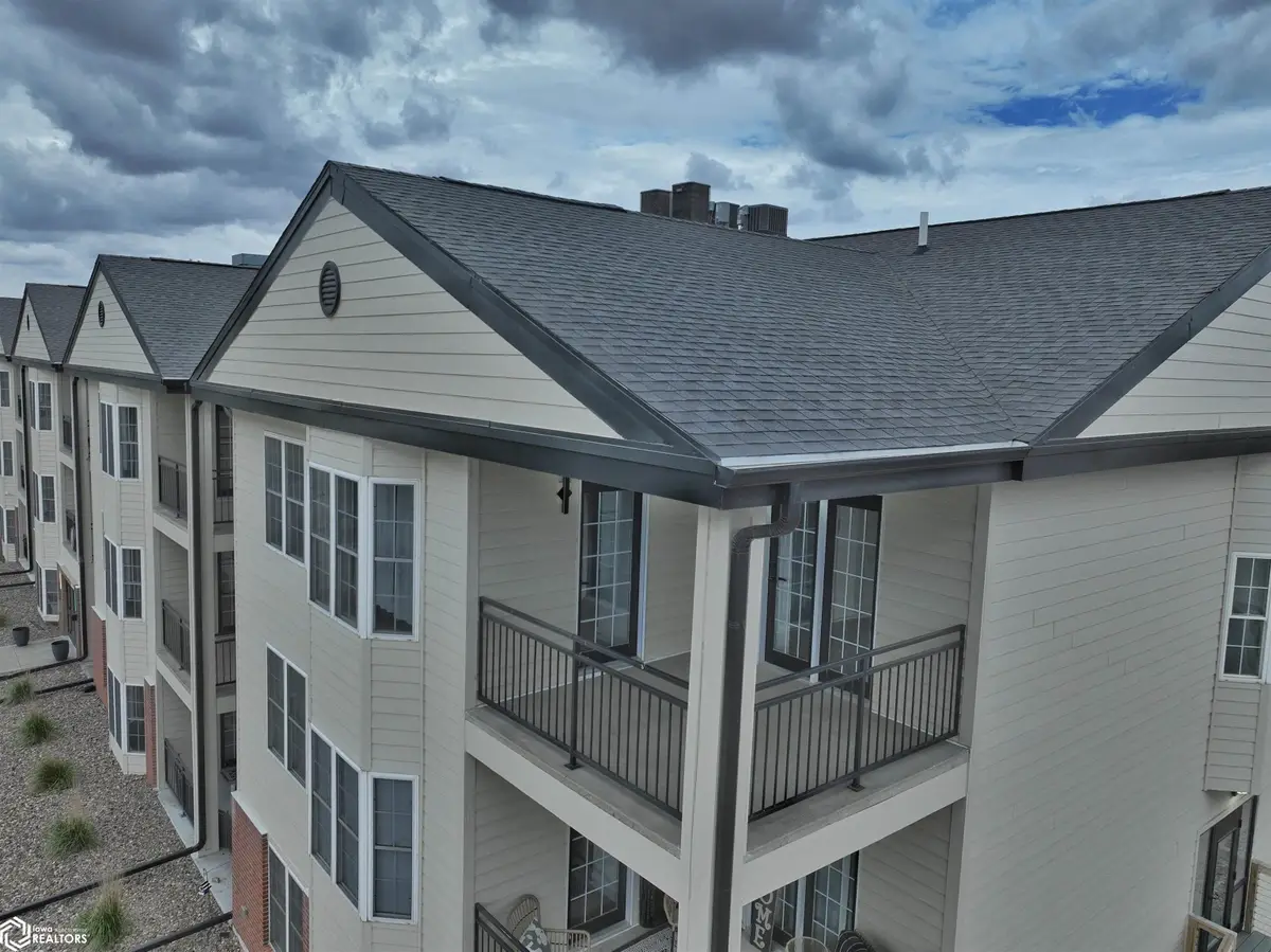 209 W Jefferson Street #17, Winterset, IA 50273 - #1