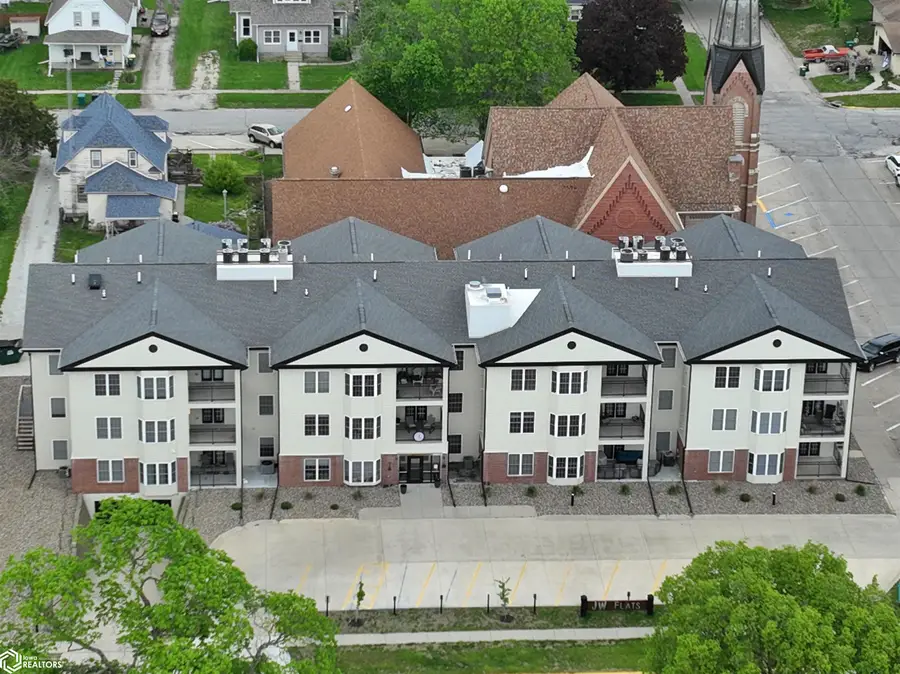 209 W Jefferson Street #17, Winterset, IA 50273 - #3
